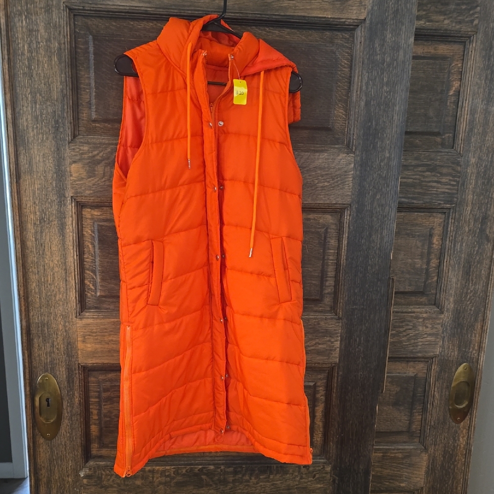 Source Unknown Orange Puffer Vest